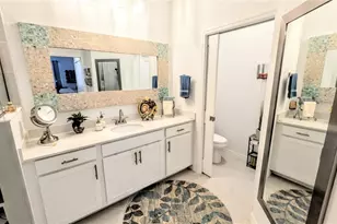 5639 N Honore Ave, Sarasota, FL 34243 - Photo 21