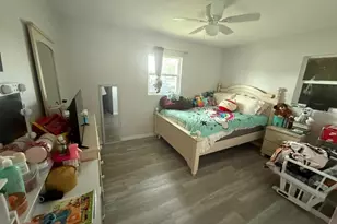 1402 4th Ave NE, Ruskin, FL 33570 - Photo 11