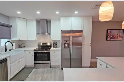 5468 Riverbluff Circle #V-40, Sarasota, FL 34231 - Photo 5