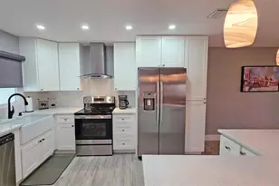 5468 Riverbluff Cir, Sarasota, FL 34231 - Photo 5