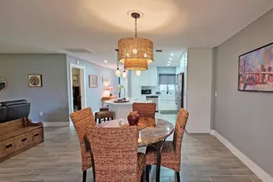 5468 Riverbluff Cir, Sarasota, FL 34231 - Photo 7