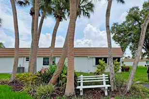 5468 Riverbluff Cir, Sarasota, FL 34231 - Photo 33
