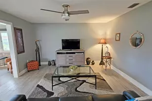 5468 Riverbluff Cir, Sarasota, FL 34231 - Photo 13