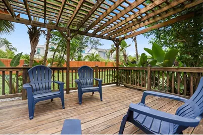 2126 Hyde Park Street, Sarasota, FL 34239 - Photo 33