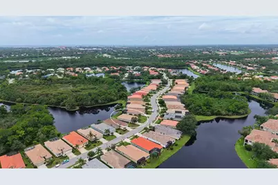 8224 Nice Way, Sarasota, FL 34238 - Photo 43