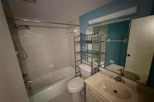 2536 Clubhouse Cir, Sarasota, FL 34232 - Photo 23