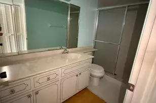2536 Clubhouse Cir, Sarasota, FL 34232 - Photo 21