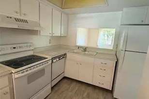 2536 Clubhouse Cir, Sarasota, FL 34232 - Photo 7