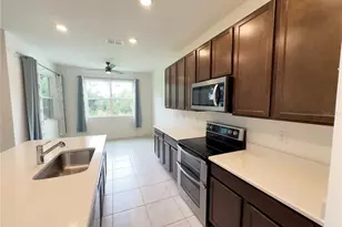 3551 74th Ave Circle E, Sarasota, FL 34243 - Photo 13