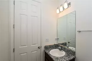 3551 74th Ave Circle E, Sarasota, FL 34243 - Photo 25