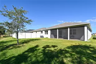 3551 74th Ave Circle E, Sarasota, FL 34243 - Photo 35