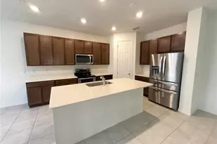 3551 74th Ave Circle E, Sarasota, FL 34243 - Photo 9