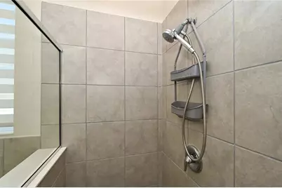 3551 74th Avenue Circle E, Sarasota, FL 34243 - Photo 23