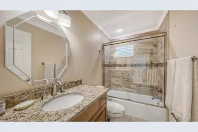 5621 Palm Aire Drive, Sarasota, FL 34243 - Photo 35