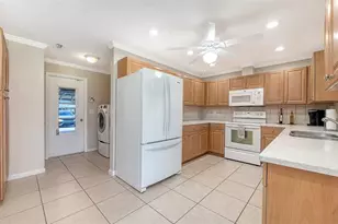 5621 Palm Aire Dr, Sarasota, FL 34243 - Photo 21