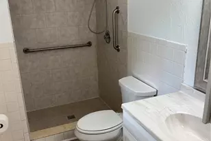 7206 8th Ave NW, Bradenton, FL 34209 - Photo 9
