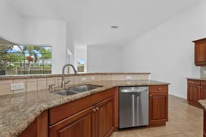 7595 Trillium Boulevard, Sarasota, FL 34241 - Photo 17