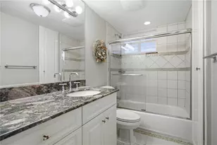 4340 Falmouth Dr, Longboat Key, FL 34228 - Photo 15