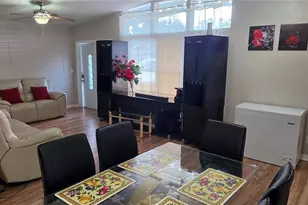 3609 Schwalbe Dr, Sarasota, FL 34235 - Photo 7