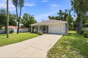 5717 E 11th Street E, Bradenton, FL 34203 - Photo 1