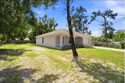 5717 E 11th Street E, Bradenton, FL 34203 - Photo 23