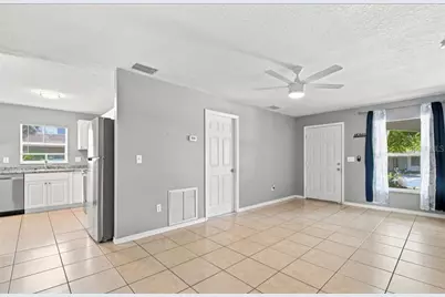 5717 E 11th Street E, Bradenton, FL 34203 - Photo 5