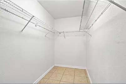 5717 E 11th Street E, Bradenton, FL 34203 - Photo 13