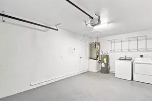 5717 E 11th Street E, Bradenton, FL 34203 - Photo 17