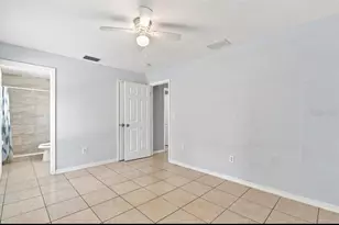 5717 E 11th Street E, Bradenton, FL 34203 - Photo 3