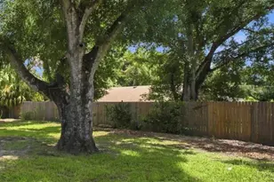 5717 E 11th Street E, Bradenton, FL 34203 - Photo 27