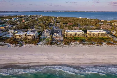 561 Gulf Bay Road, Longboat Key, FL 34228 - Photo 5