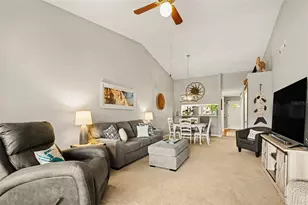 5652 Ashton Lake Dr, Sarasota, FL 34231 - Photo 7