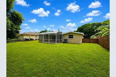 4200 Winthrop Street, Sarasota, FL 34232 - Photo 17
