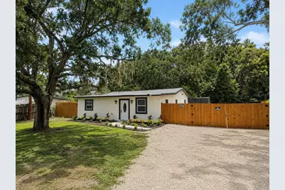 2103 45th Street Court E, Bradenton, FL 34208 - Photo 1