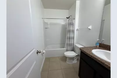 8106 Bilston Village Lane, Gibsonton, FL 33534 - Photo 5