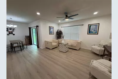 8106 Bilston Village Lane, Gibsonton, FL 33534 - Photo 11