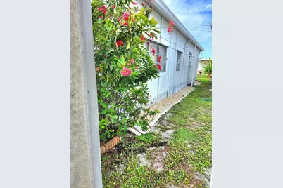 2104 Ohio Avenue, Bradenton, FL 34207 - Photo 5