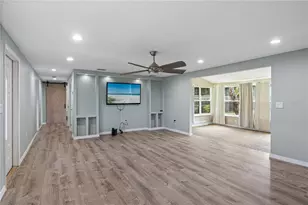 3831 118th St W, Bradenton, FL 34210 - Photo 5