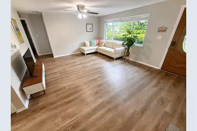8628 Magnolia Drive, Seminole, FL 33777 - Photo 11