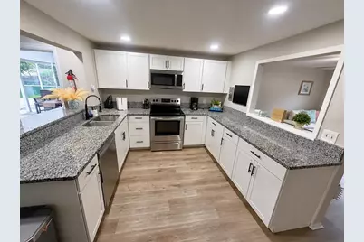 8628 Magnolia Drive, Seminole, FL 33777 - Photo 31
