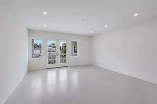 2596 Floyd St, Sarasota, FL 34239 - Photo 19