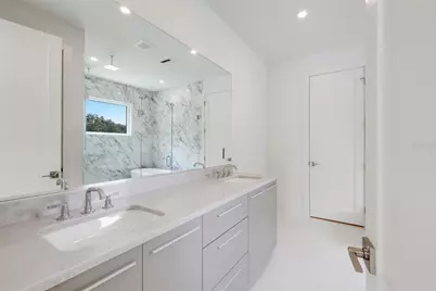 2596 Floyd Street, Sarasota, FL 34239 - Photo 13