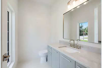 2596 Floyd Street, Sarasota, FL 34239 - Photo 15