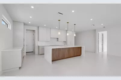 2596 Floyd Street, Sarasota, FL 34239 - Photo 7