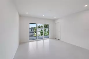 2596 Floyd St, Sarasota, FL 34239 - Photo 21