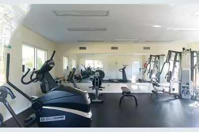 942 La Costa Circle #9, Sarasota, FL 34237 - Photo 23