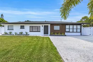 1921 Fern Ave, Sarasota, FL 34235 - Photo 3