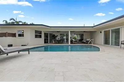 624 Dundee Lane, Bradenton Beach, FL 34217 - Photo 37