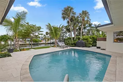 624 Dundee Lane, Bradenton Beach, FL 34217 - Photo 39