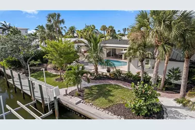 624 Dundee Lane, Bradenton Beach, FL 34217 - Photo 53